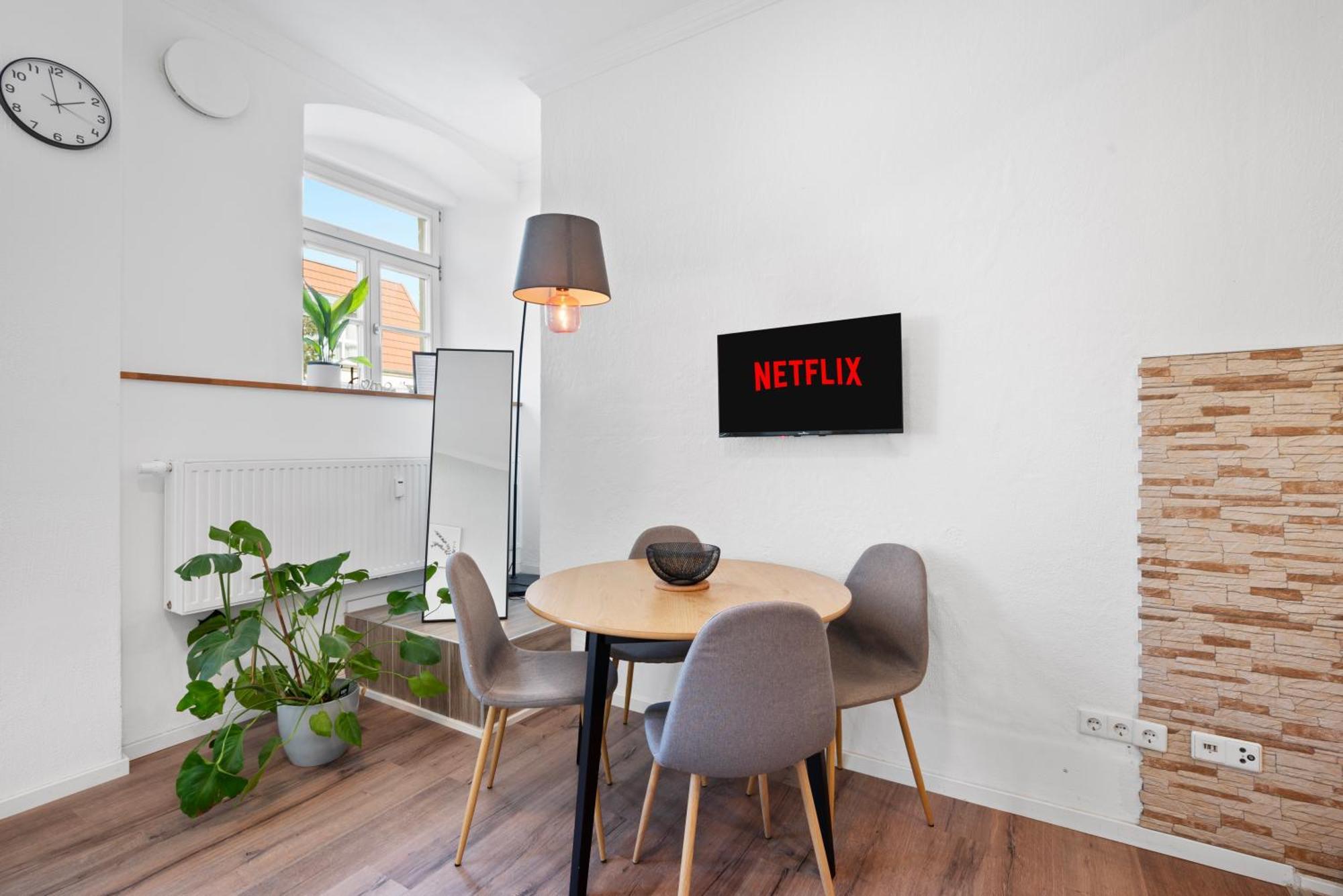 לודוויגסבורג Backhome - Business&Family - Fantastische Schlosslage, Smarttv, Netflix, 50Qm, 24H Checkin - Apartment 1 מראה חיצוני תמונה