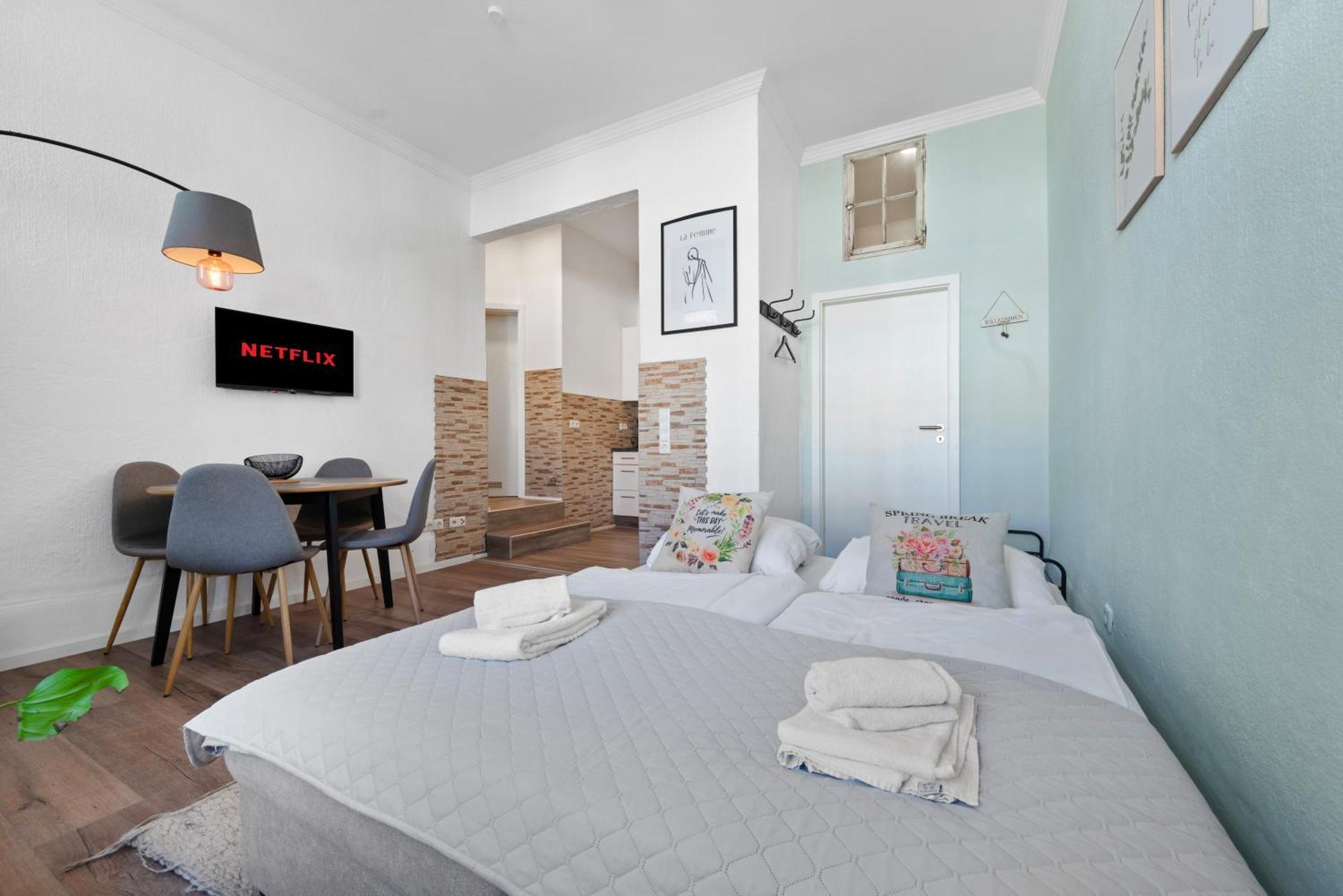 לודוויגסבורג Backhome - Business&Family - Fantastische Schlosslage, Smarttv, Netflix, 50Qm, 24H Checkin - Apartment 1 מראה חיצוני תמונה